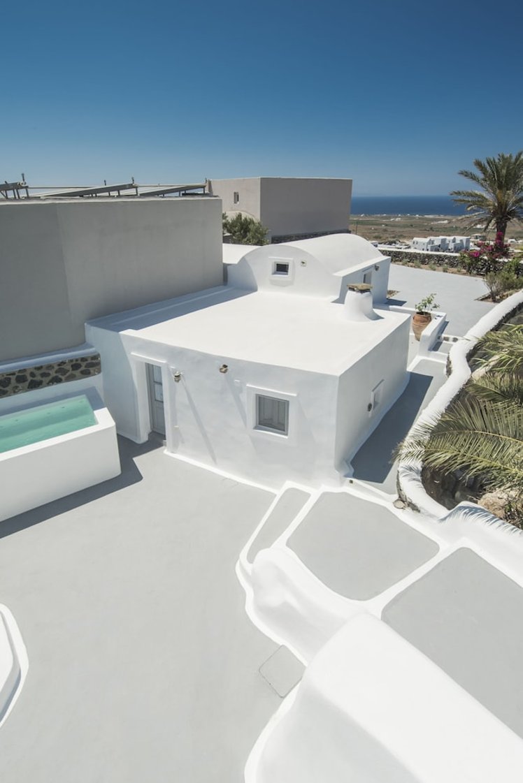 Aqua Serenity Santorini Luxury Suites, Santorini