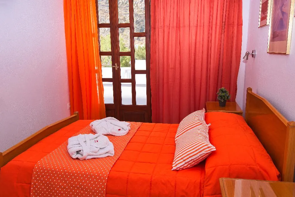 SINGLE ECONOMY Room, Irini's Rooms Fteoura, Santorini