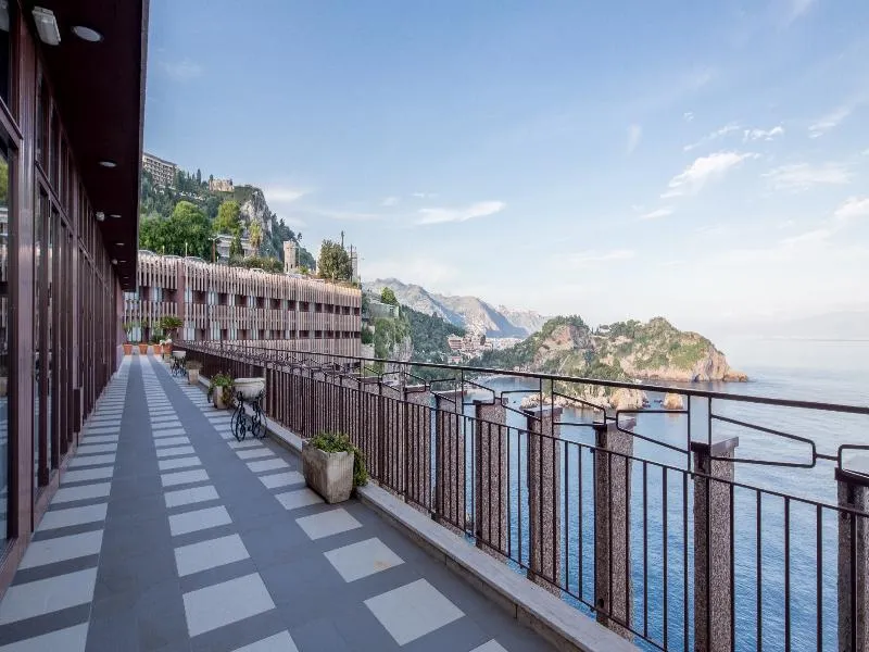 Terrace, UNA HOTELS Capotaormina, Taormina