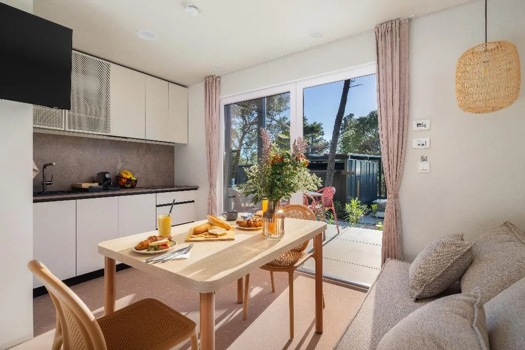 VILLA PREMIUM ONE BEDROOM Room, Pinadria Camping Resort, Split
