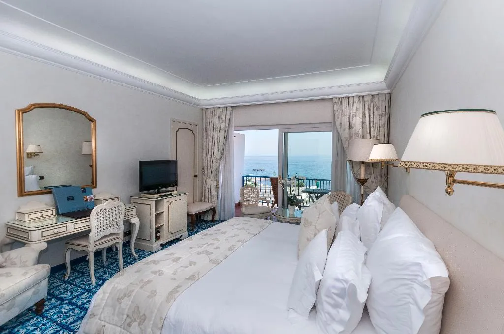 Double or Twin DELUXE OCEAN VIEW SUPERIOR Room, Punta Molino Beach Resort & SPA, Naples