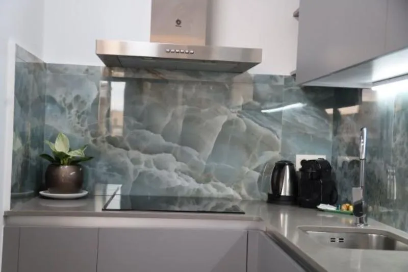 APARTMENT CAPACITY 5 TWO BEDROOMS Room, Cosmo Apartments Concell de Cent, Barcelona