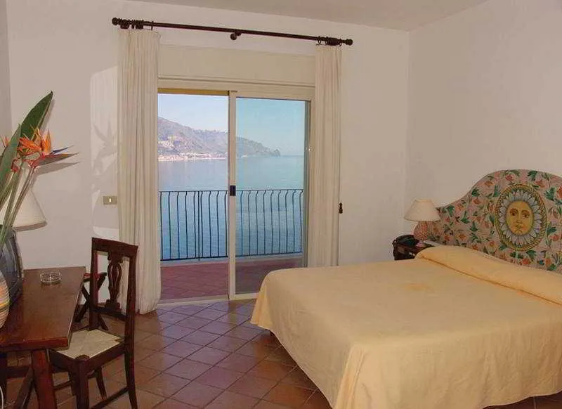Room, Bay Palace, Catania