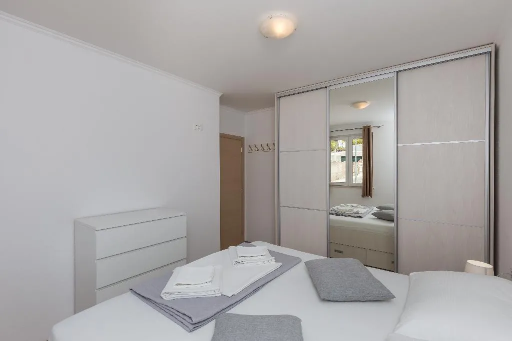 APARTMENT DELUXE TWO BEDROOM Room, Apartments Villa Dadic, Dubrovnik