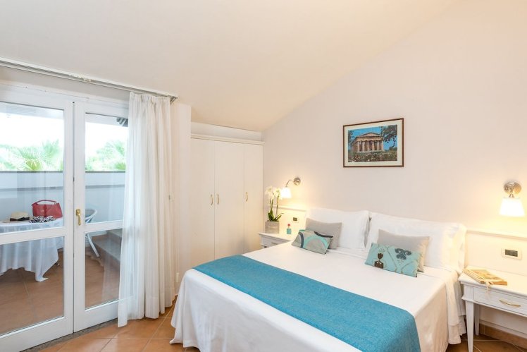Oleandri Resort Paestum, Naples