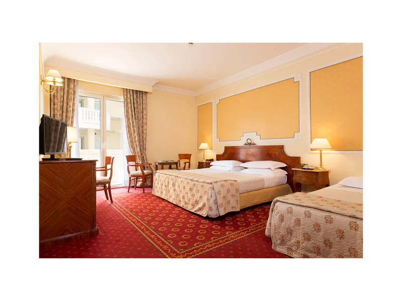 TRIPLE STANDARD Room, Grand Hotel Vanvitelli, Naples