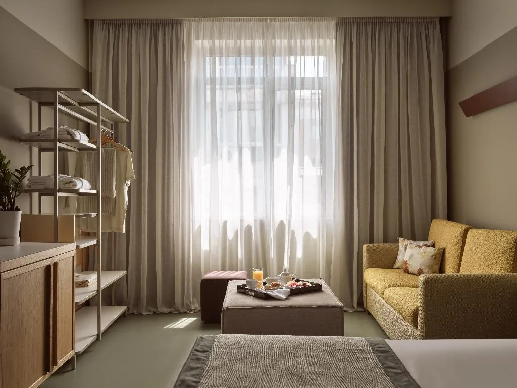 Room, City, Halkidiki