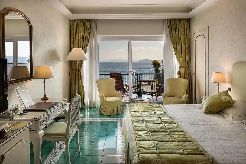 Double or Twin SUPERIOR SEA VIEW Room, Punta Molino Beach Resort & SPA, Naples