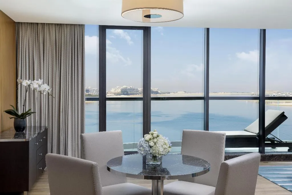 SUITE EXECUTIVE SEA VIEW Room, Hilton Dubai Palm Jumeirah, Dubai