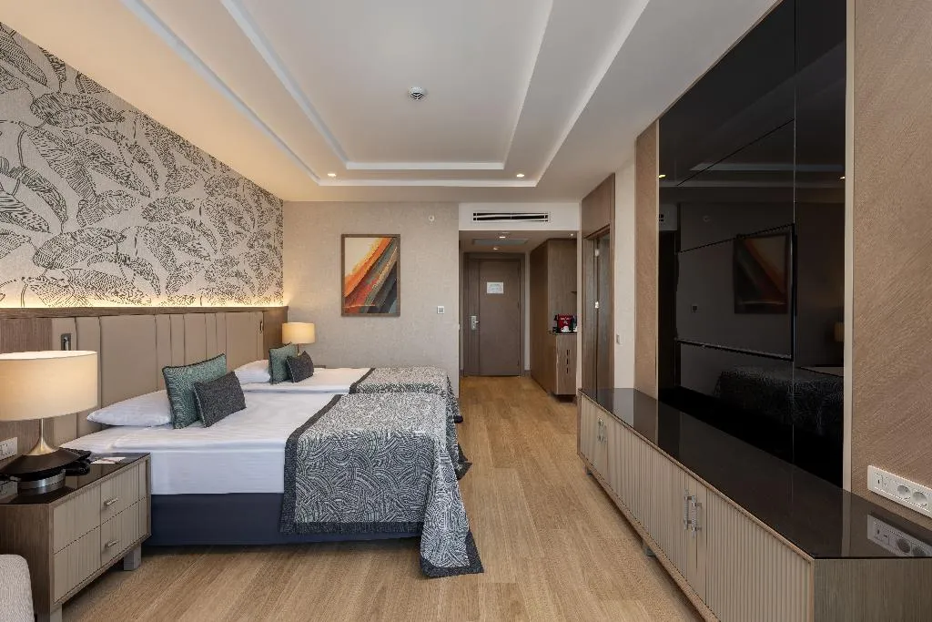 FAMILY ROOM STANDARD Room, Miracle Resort, Antalya