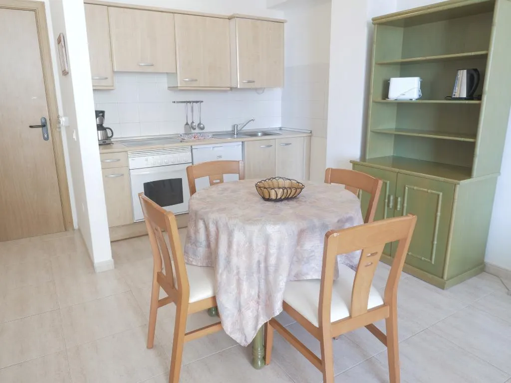 APARTMENT CAPACITY 3 ONE BEDROOM Room, Alta, Tenerife