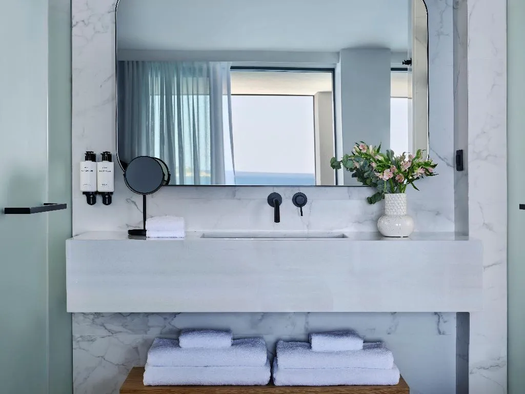JUNIOR SUITE WITH PRIVATE POOL Room, Intercontinental Crete By Ihg, Crete
