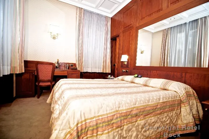 SUITE CAPACITY 2 Room, Hotel Dock Suites Rome, Rome