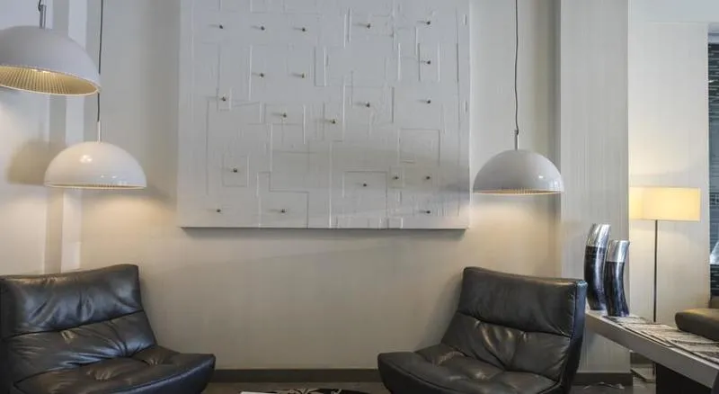 Lobby, Ultonia, Costa Brava