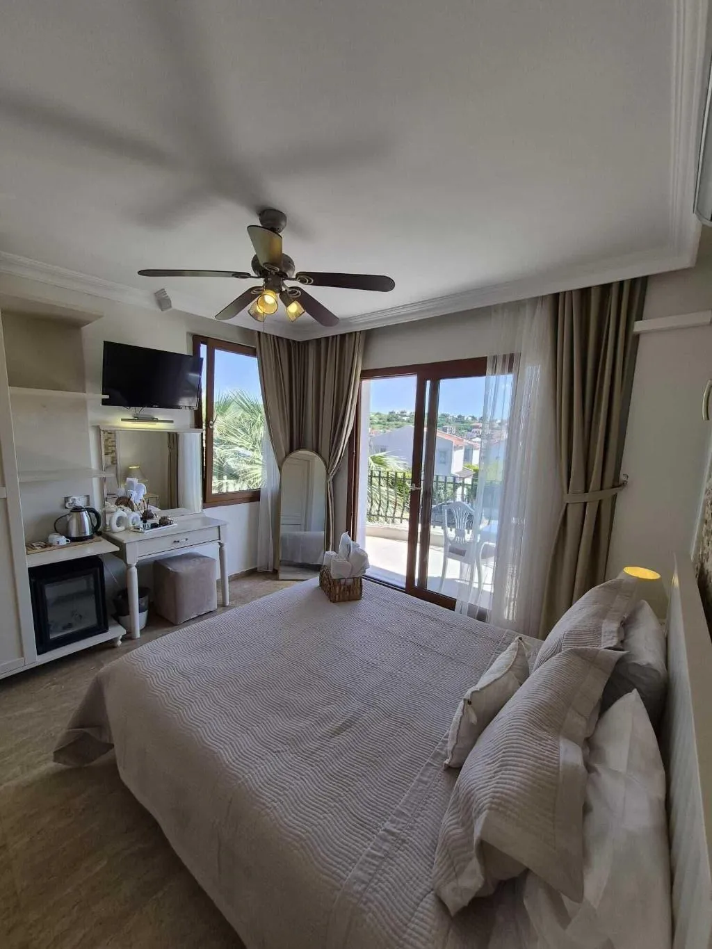 General view, Cunda Paradise Otel, Izmir