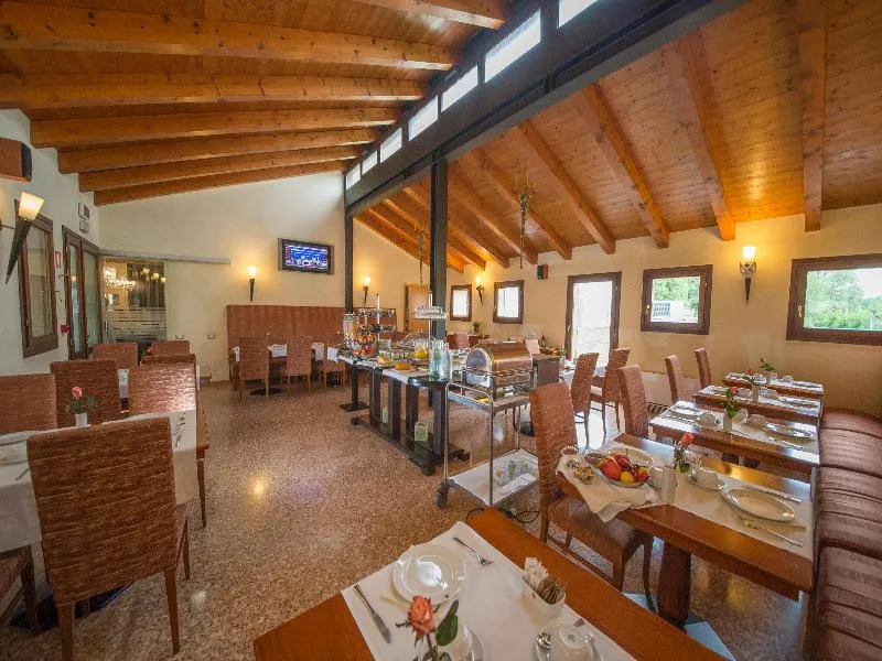 Restaurant, Venice Resort Airport Hotel, Venice
