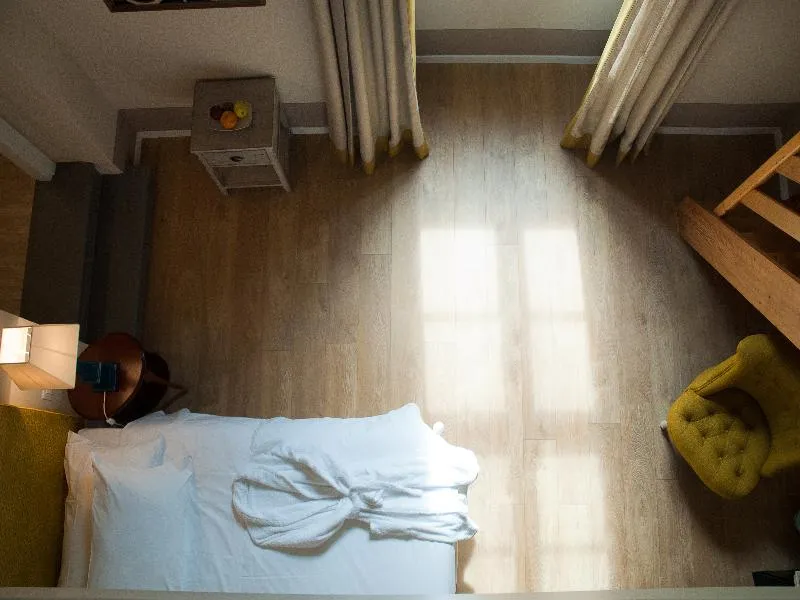 QUADRUPLE CITY VIEW Room, Black 5 Florence Suite, Florence