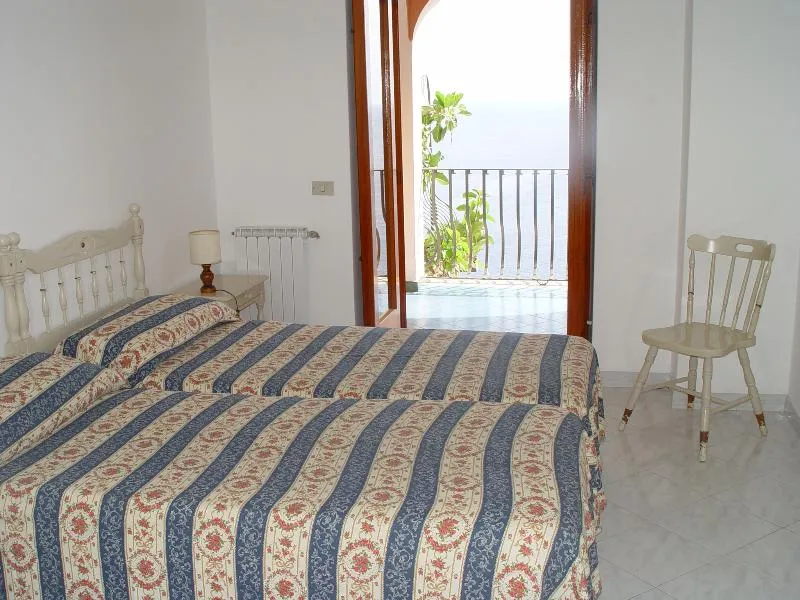 Room, Il Gabbiano, Naples