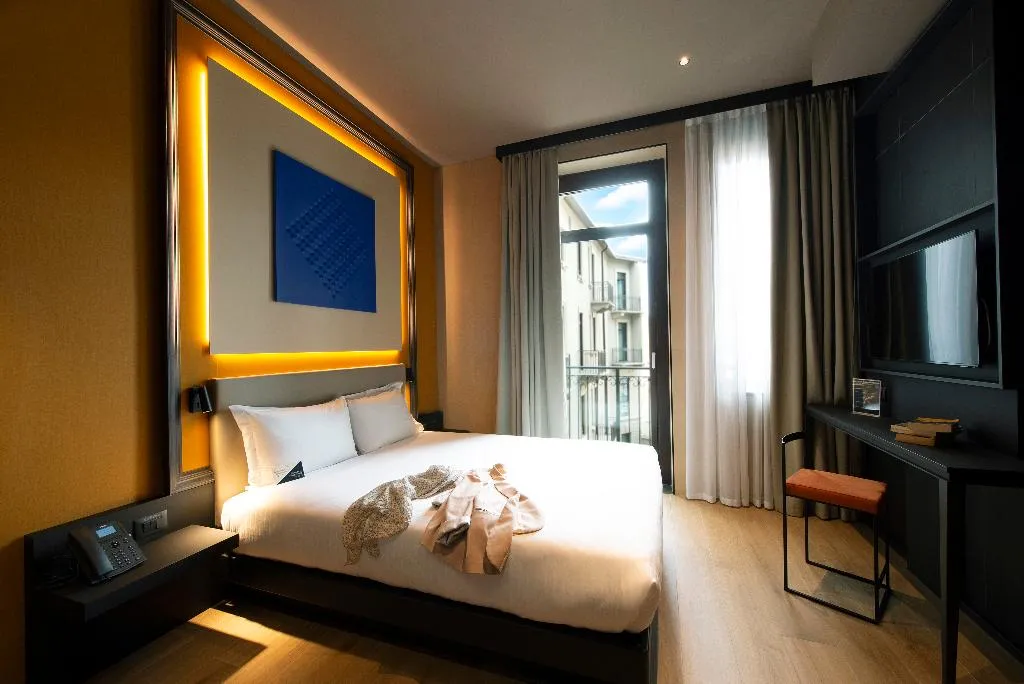 DOUBLE WITH BALCONY Room, Palazzo Loreto Hotel Milano, Milan