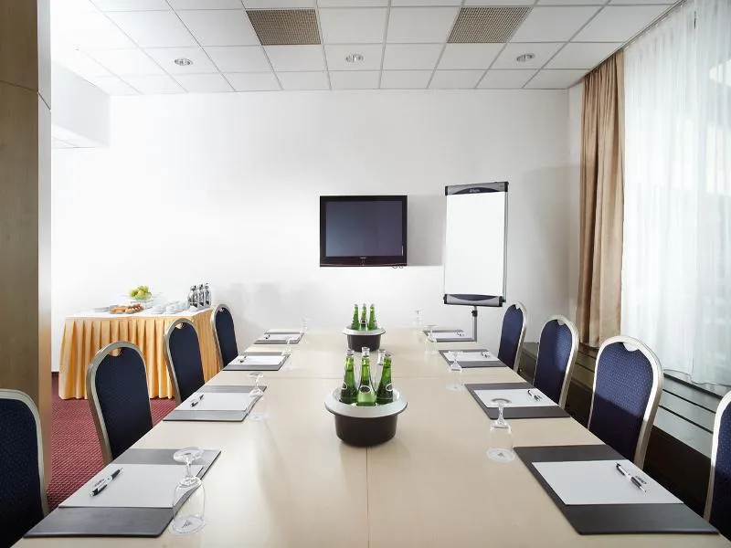 Conferences, Orea Hotel Pyramida, Prague