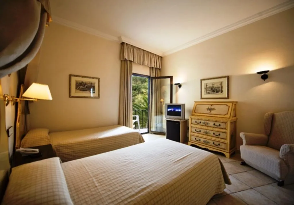 Double or Twin CAPACITY 3 Room, Cap Roig, Costa Brava