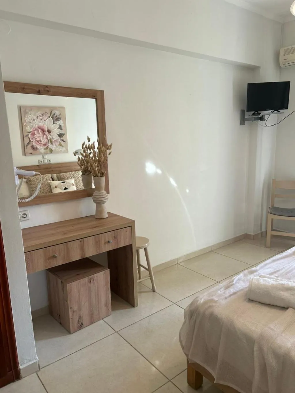 General view, Antonio Studios, Zante