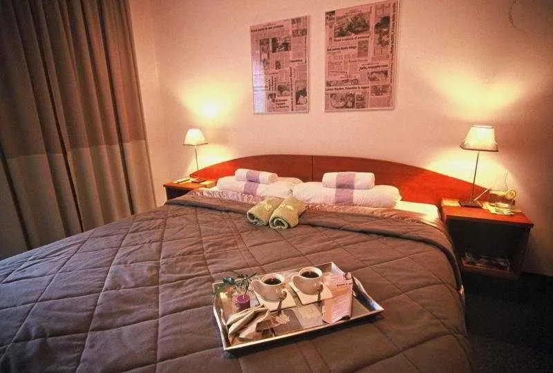 Room, Olimpia, Krakow