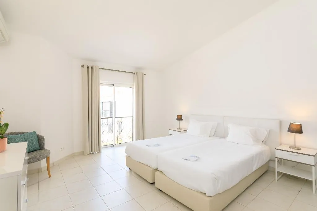 APARTMENT TWO BEDROOMS Room, Vale Do Lobo Resort, Algarve