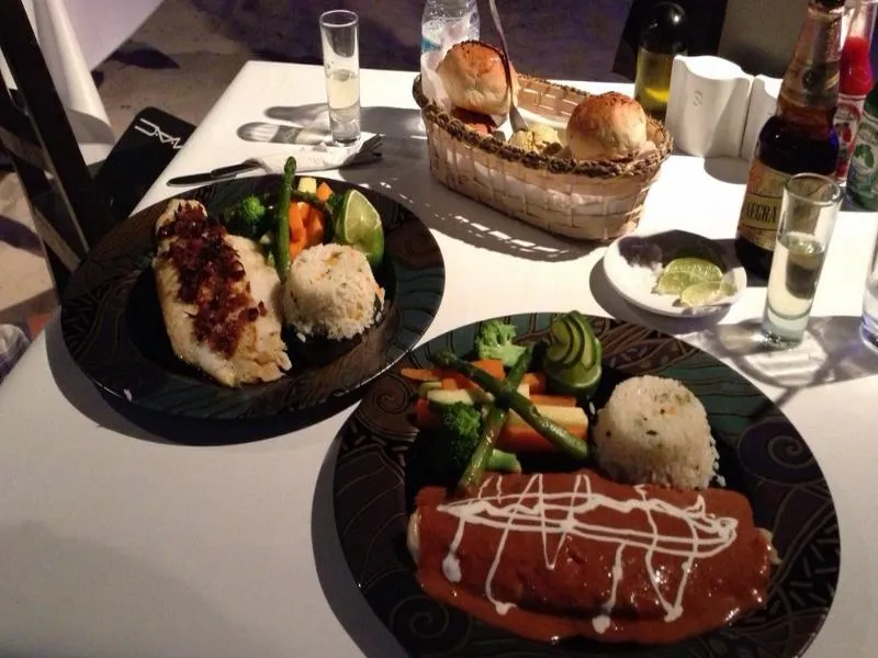 Restaurant, Pelicano Inn, Playa Del Carmen