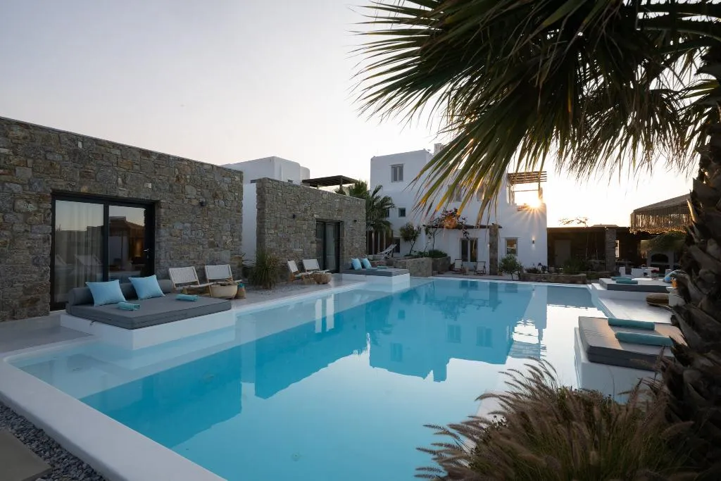 Pool, Myconian Theros, Mykonos