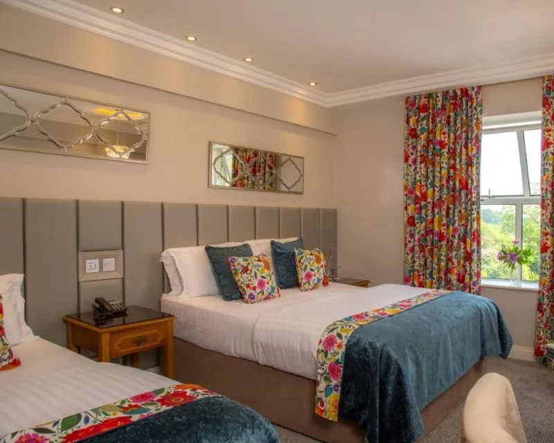 Room, Cork's Vienna Woods Hotel and Villas, Cork