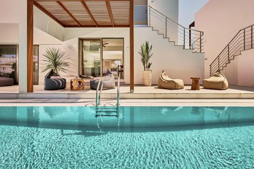 Room, Enorme Santanna Island, Crete