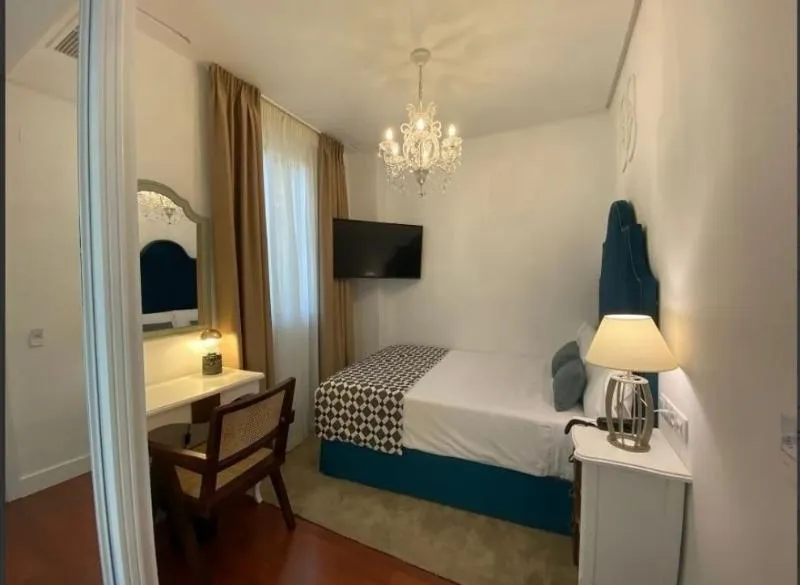 SINGLE STANDARD Room, Derby Sevilla, Seville
