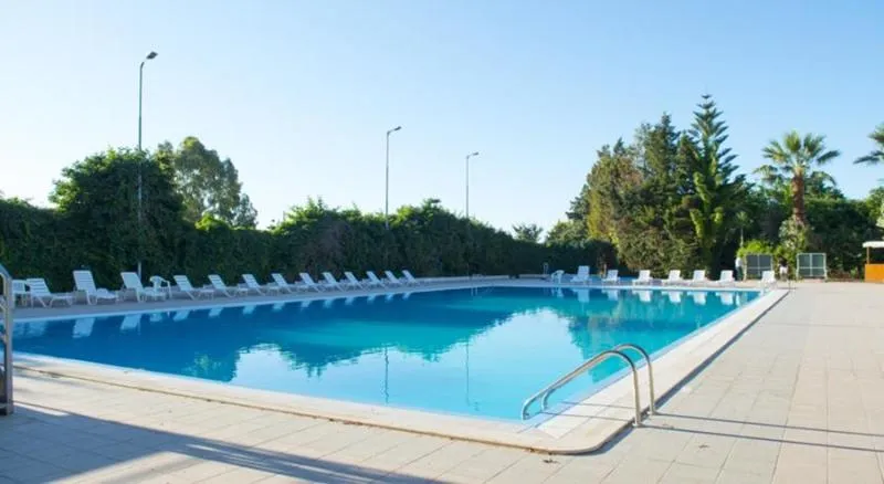 Pool, Dei Pini, Catania