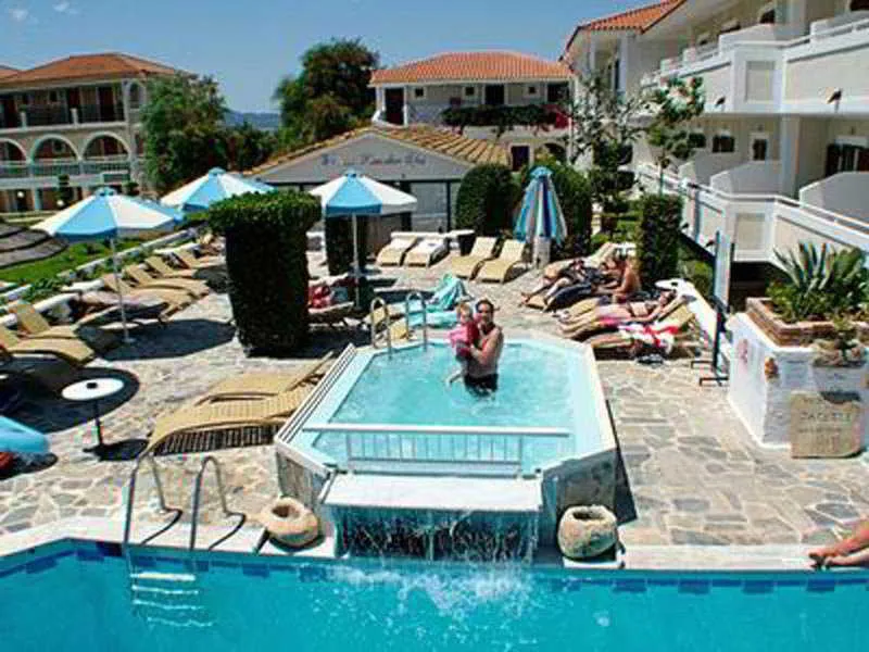 Pool, Louros, Zante