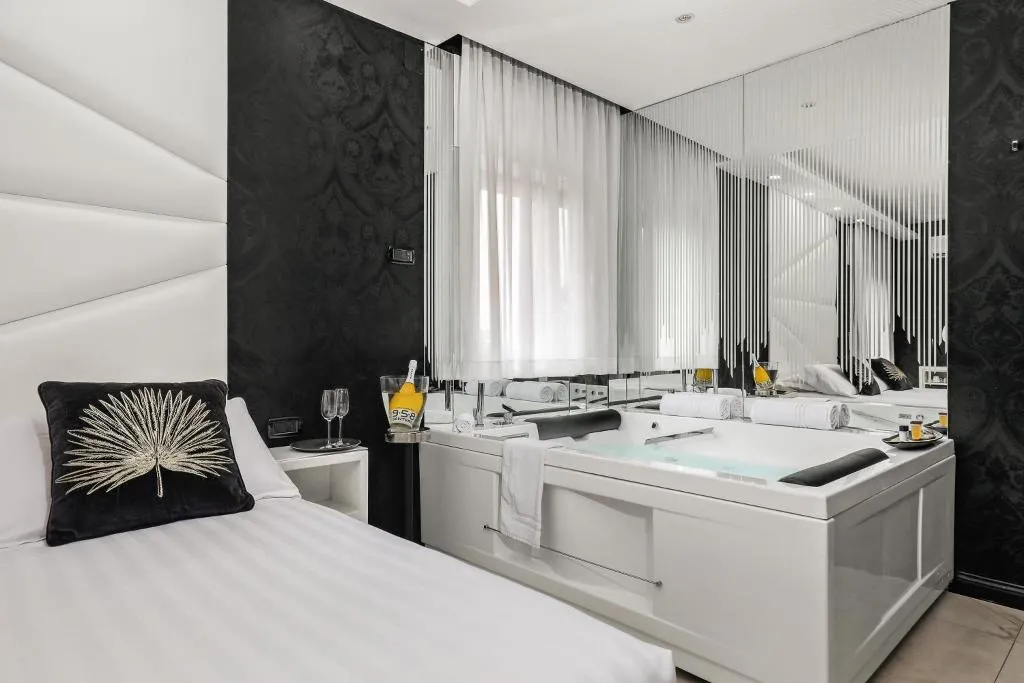 SUITE STANDARD Room, Reggia Suite Spa Hotel, Naples
