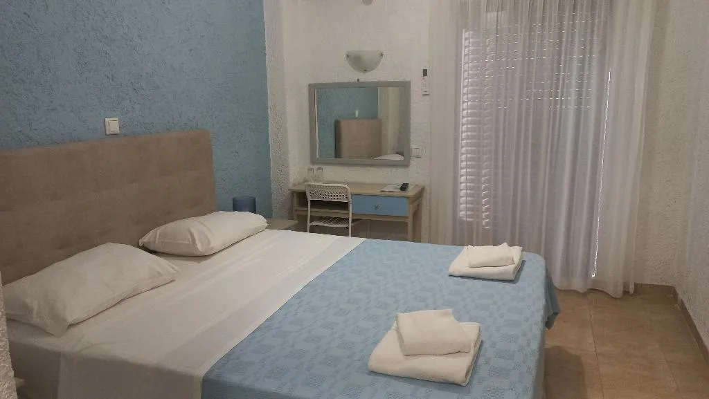 SINGLE STANDARD Room, Esperides Hotel, Crete