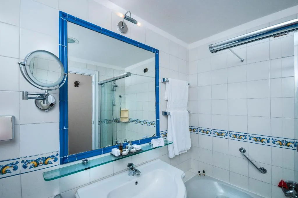 Double or Twin COMFORT SEA VIEW Room, Punta Molino Beach Resort & SPA, Naples