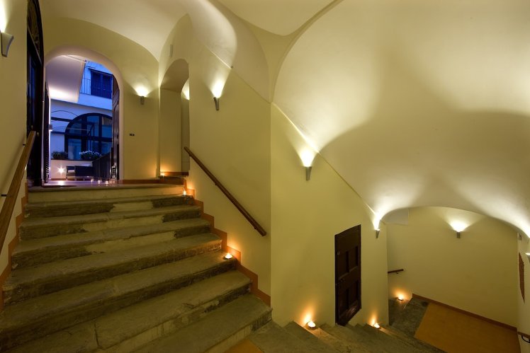 Palazzo Montefusco, Naples