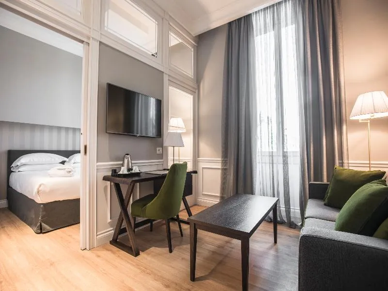 JUNIOR SUITE CLASSIC Room, Palazzo Castri 1874 Spa & Garden, Florence