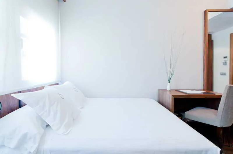 DOUBLE SINGLE USE STANDARD Room, Hotel Opera, Madrid