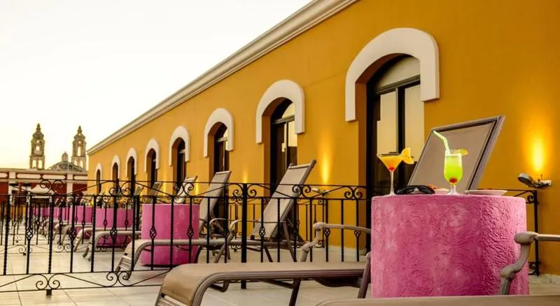 Terrace, Plaza Campeche, Cancun Area
