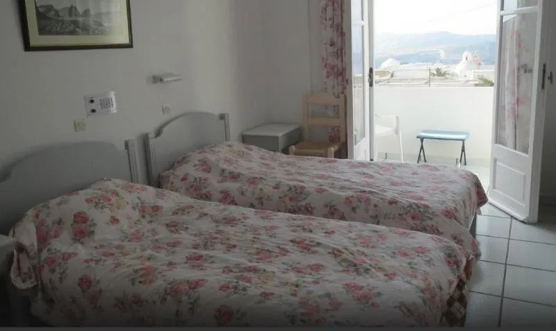 Double or Twin STANDARD Room, King Thiras, Santorini