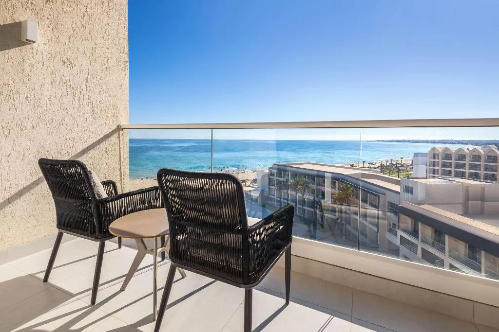 SUITE PARTIAL SEA VIEW Room, Hilton Skanes Monastir Beach Resort, Tunisia