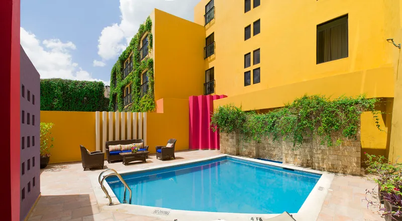 Pool, Plaza Colonial, Cancun Area