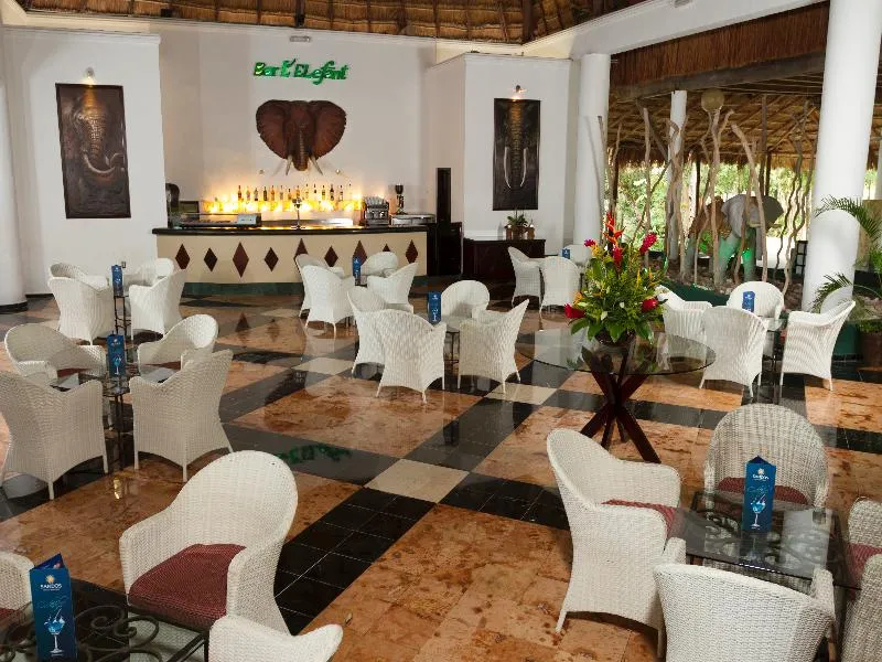 Lobby, Sandos Caracol Nature Resort & Water Park All Incl, Playa Del Carmen