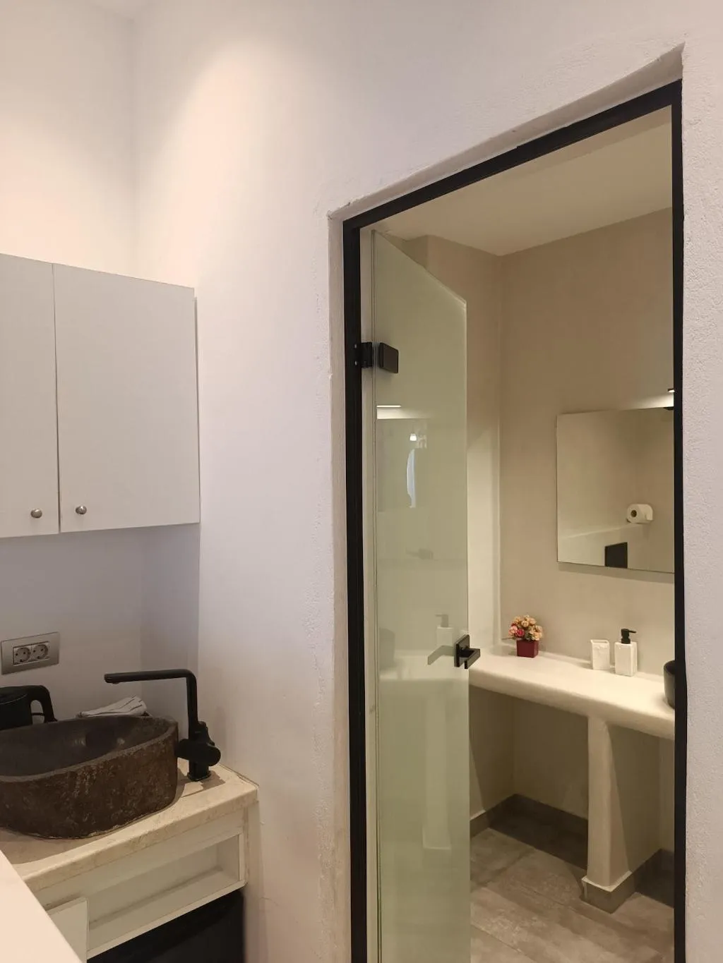 Room, Ifestia, Santorini