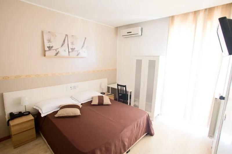 General view, Hotel Indipendenza, Rome