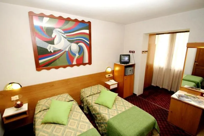 Room, Europa Signa, Florence