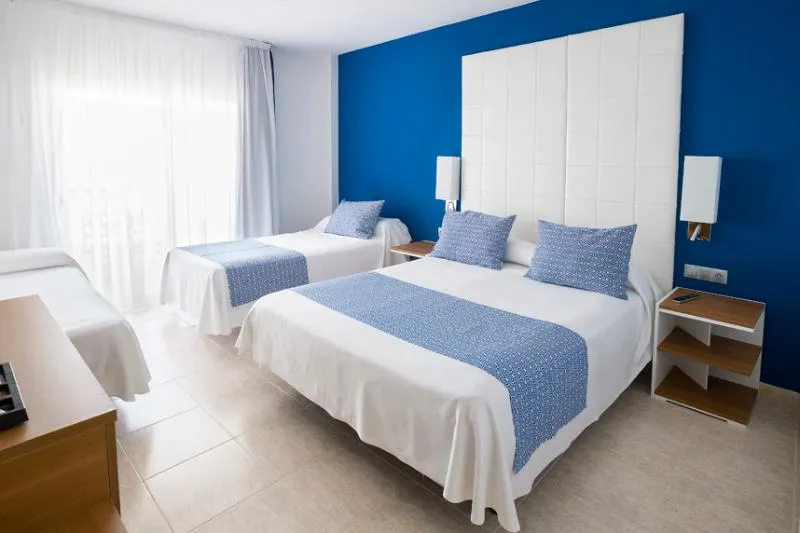 QUADRUPLE SIDE SEA VIEW Room, Ibersol Torremolinos Beach, Costa Del Sol